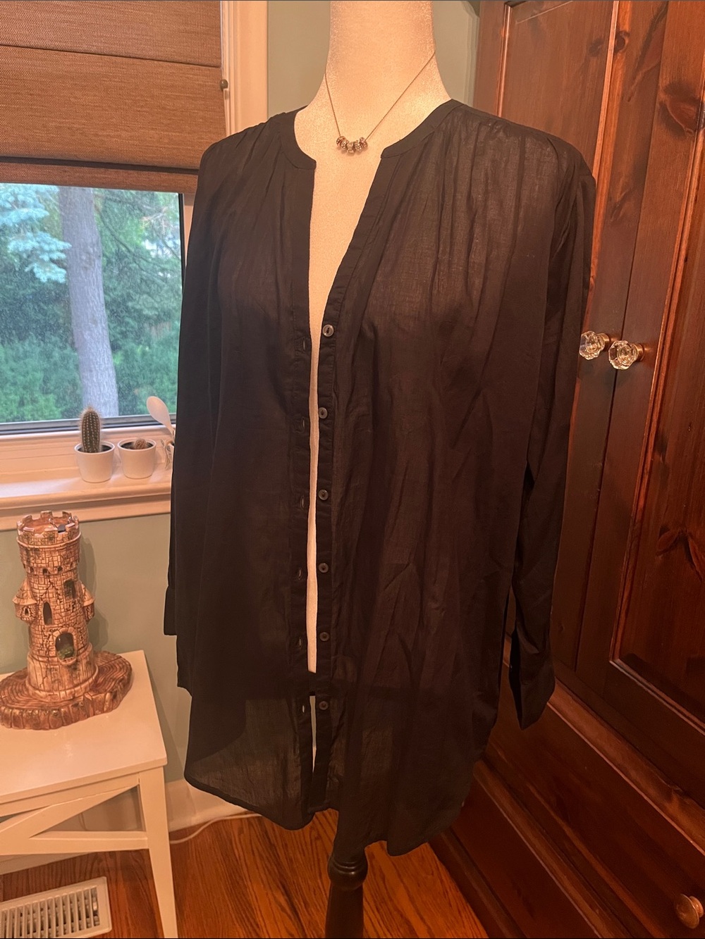 Gapbody Black Button-Up Semi-Sheer Cotton Shirt - Size XS Petite